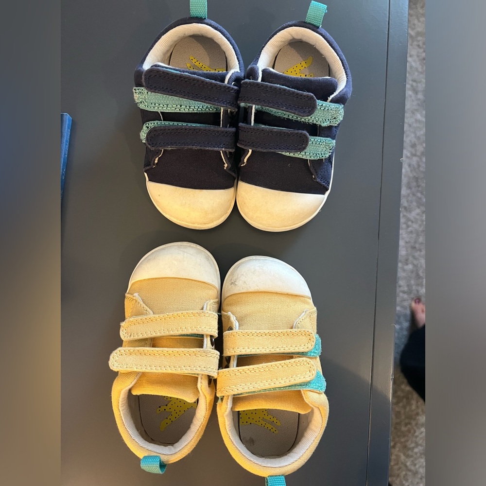 Kids Double-Strap Casual Sneakers - Navy & Yellow